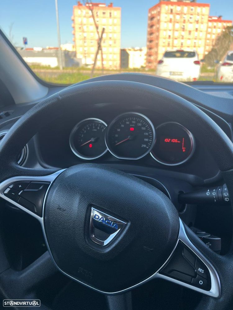 Dacia Logan 0.9 TCe Confort - 23