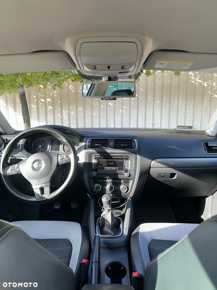Volkswagen Jetta 1.4 TSI Highline - 21