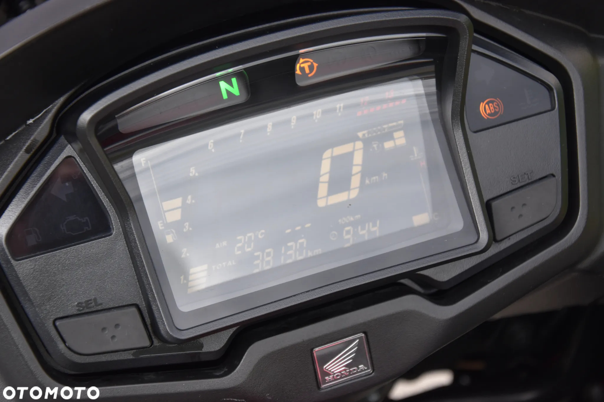 Honda VFR - 9