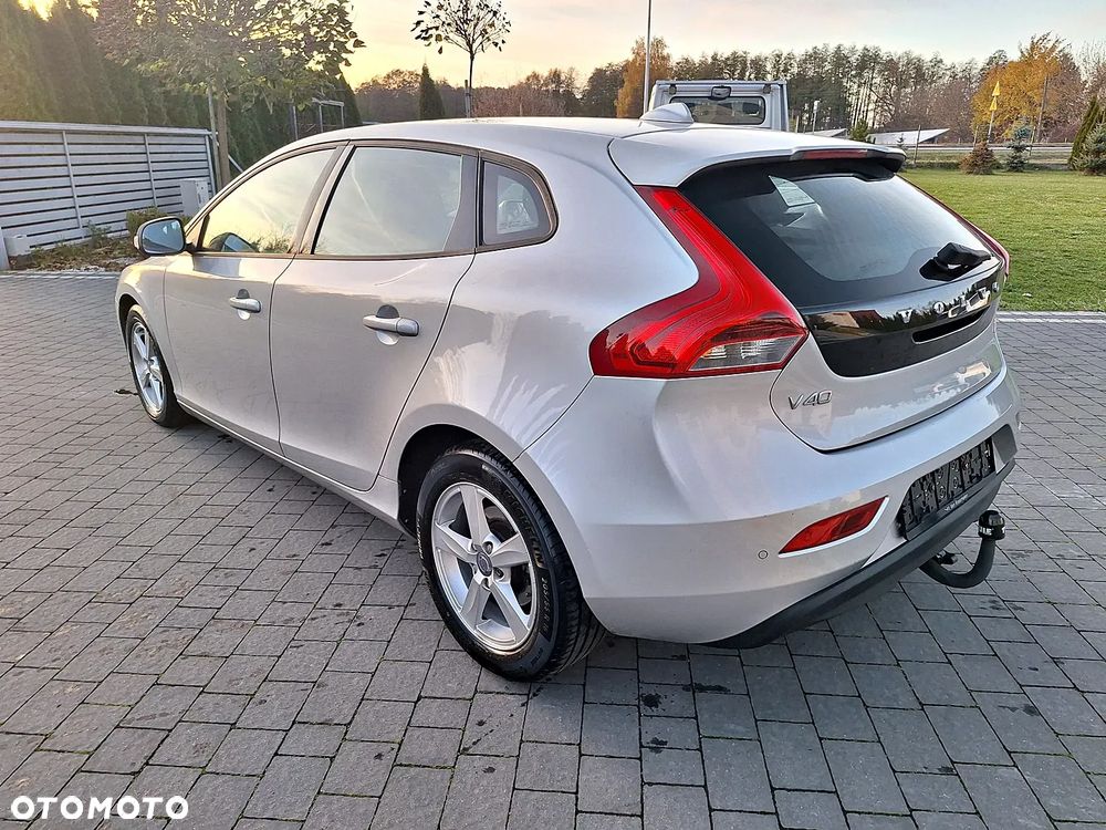 Volvo V40 D2 Kinetic - 11