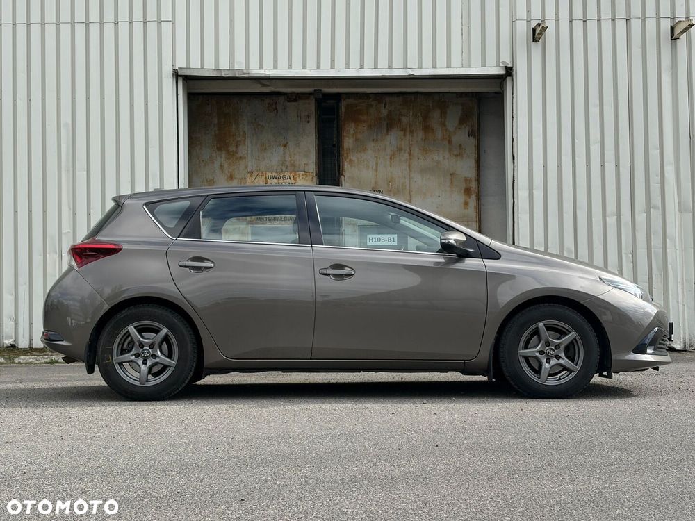 Toyota Auris 1.33 VVT-i Premium - 6