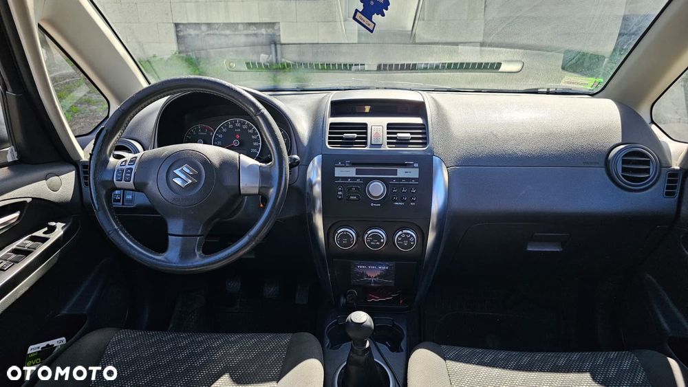 Suzuki SX4 1.6 VVT 4x2 Comfort - 12