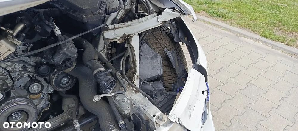 BMW 3GT 320d Sport-Aut Sport Line - 11