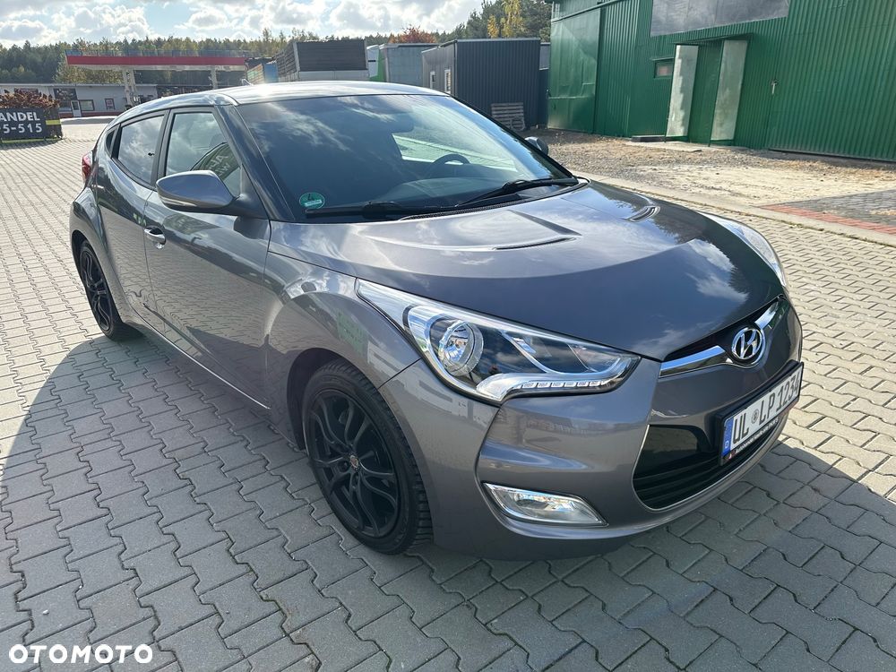 Hyundai Veloster - 28