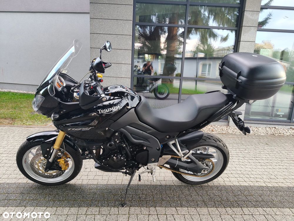 Triumph Tiger - 1