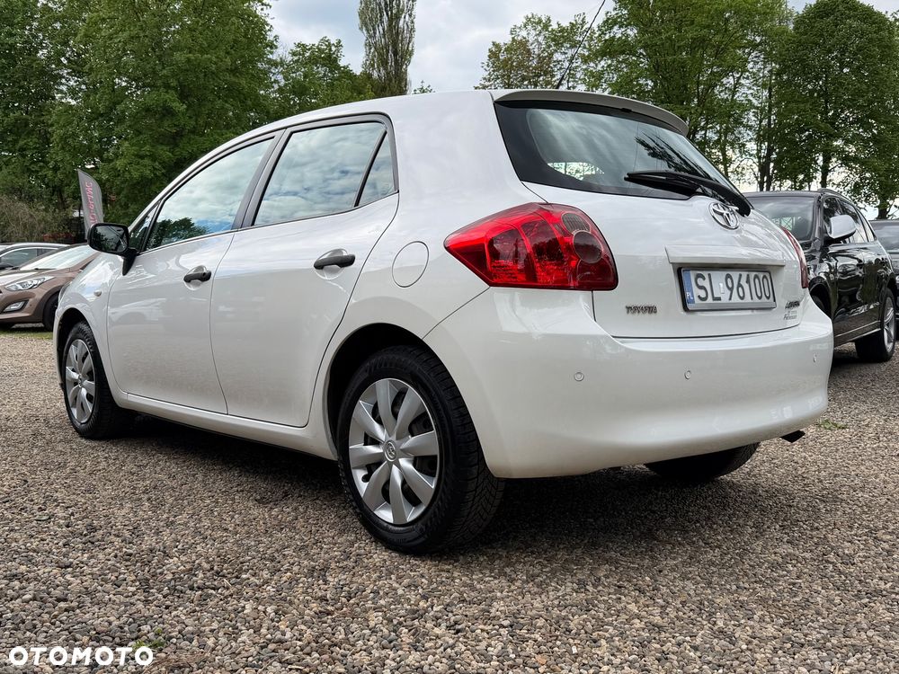 Toyota Auris 1.33 VVT-i Life - 5