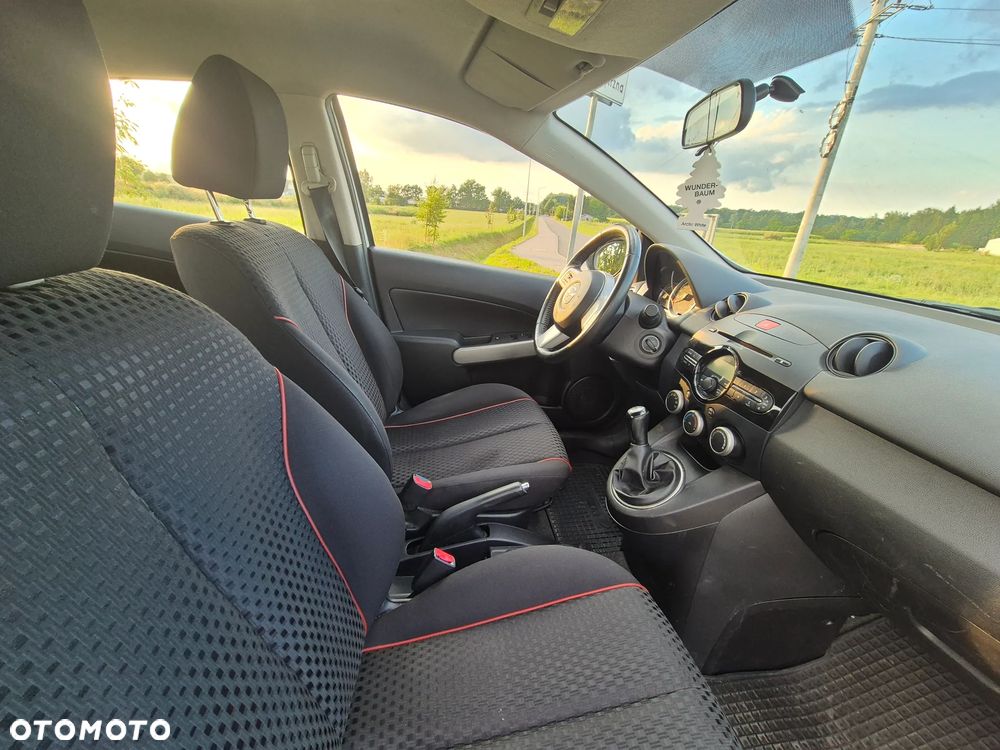 Mazda 2 1.3 Exclusive - 22