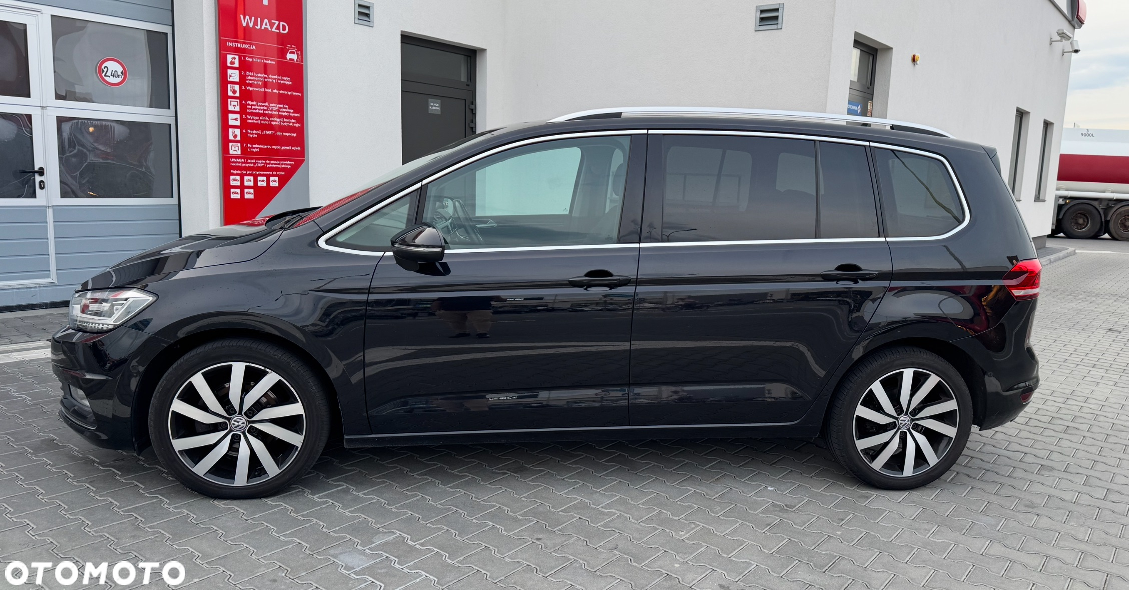 Volkswagen Touran 2.0 TDI BMT Highline - 10