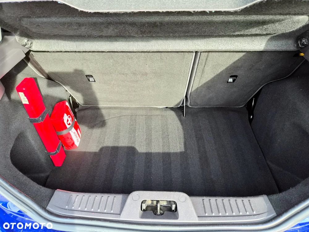 Ford Fiesta 1.0 EcoBoost STart-Stop Titanium - 18