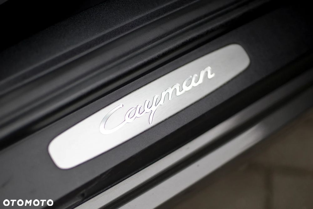 Porsche Cayman PDK Black Edition - 27