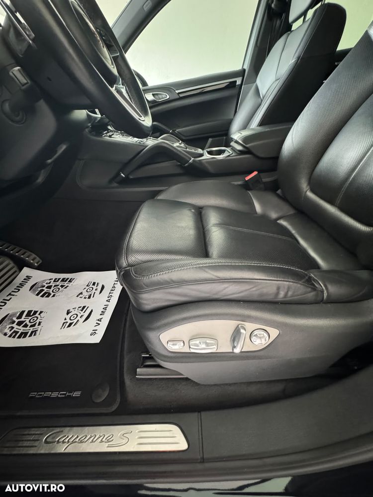 Porsche Cayenne 4.2 L S - 7