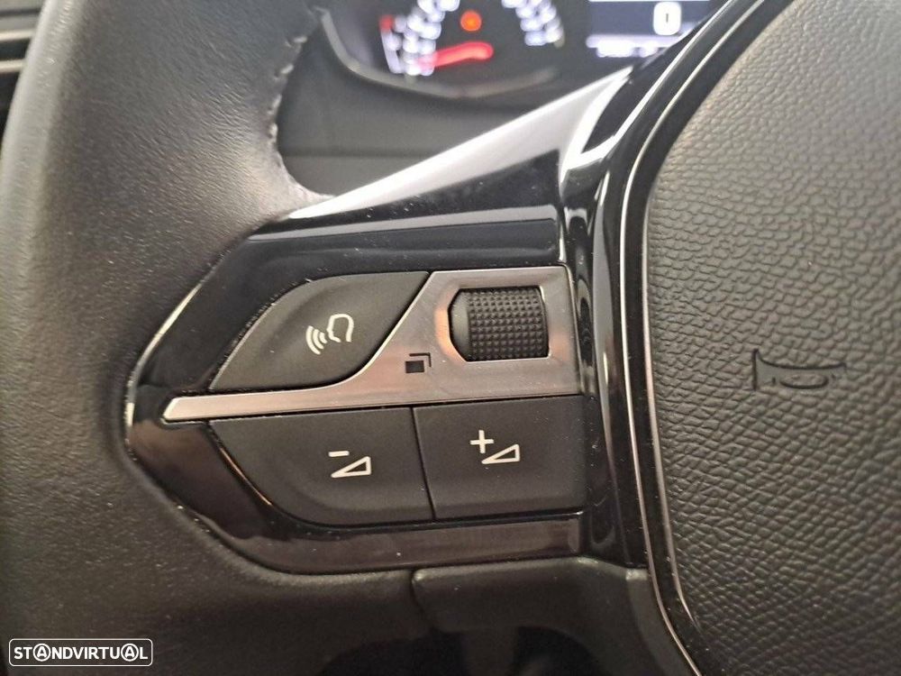 Peugeot 208 1.2 PureTech Active - 16