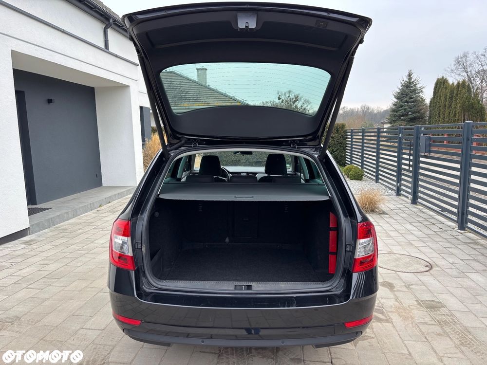 Skoda Octavia 2.0 TSI Ambition DSG - 35