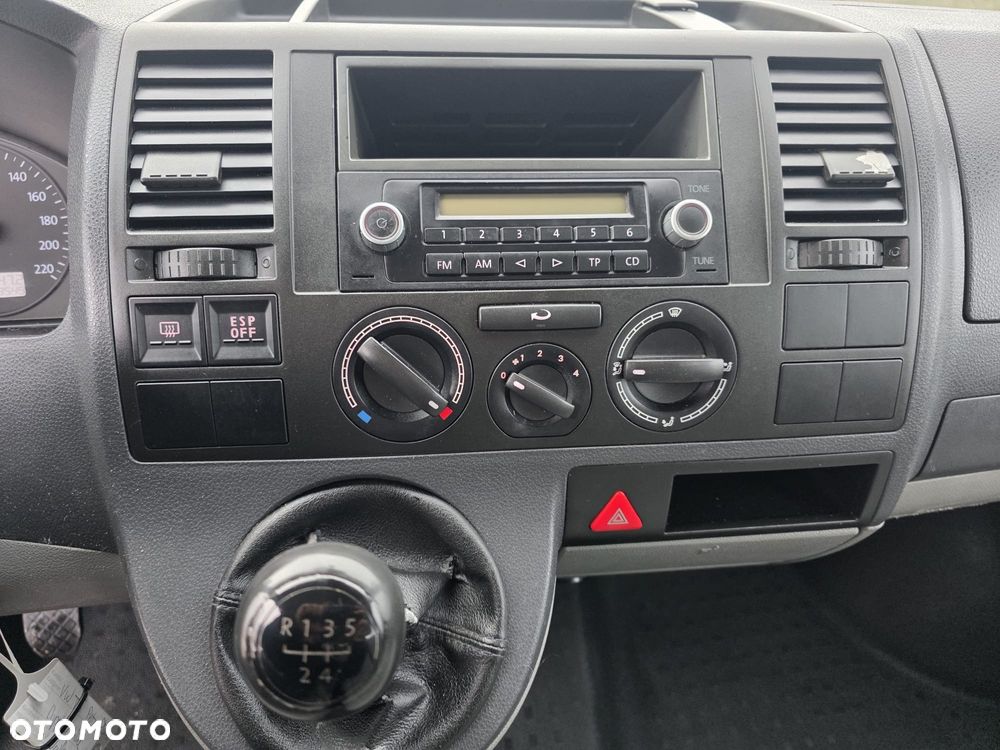 Volkswagen TRANSPORTER T5 - 13