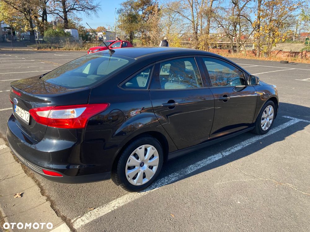 Ford Focus 1.6 TDCi Ambiente - 3