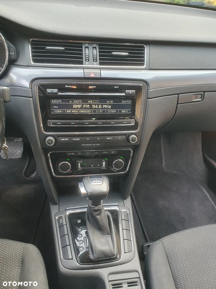 Skoda Superb 2.0 TDI DSG Active - 3