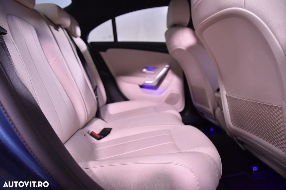 Mercedes-Benz CLA 180 7G-DCT - 13