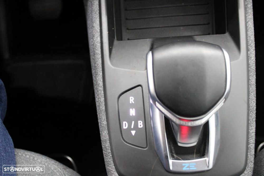 Renault Zoe (c/ Bateria) EV50 110hp Evolution - 32