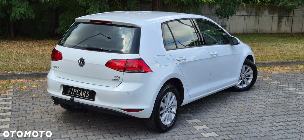 Volkswagen Golf 1.6 TDI Trendline DSG - 16