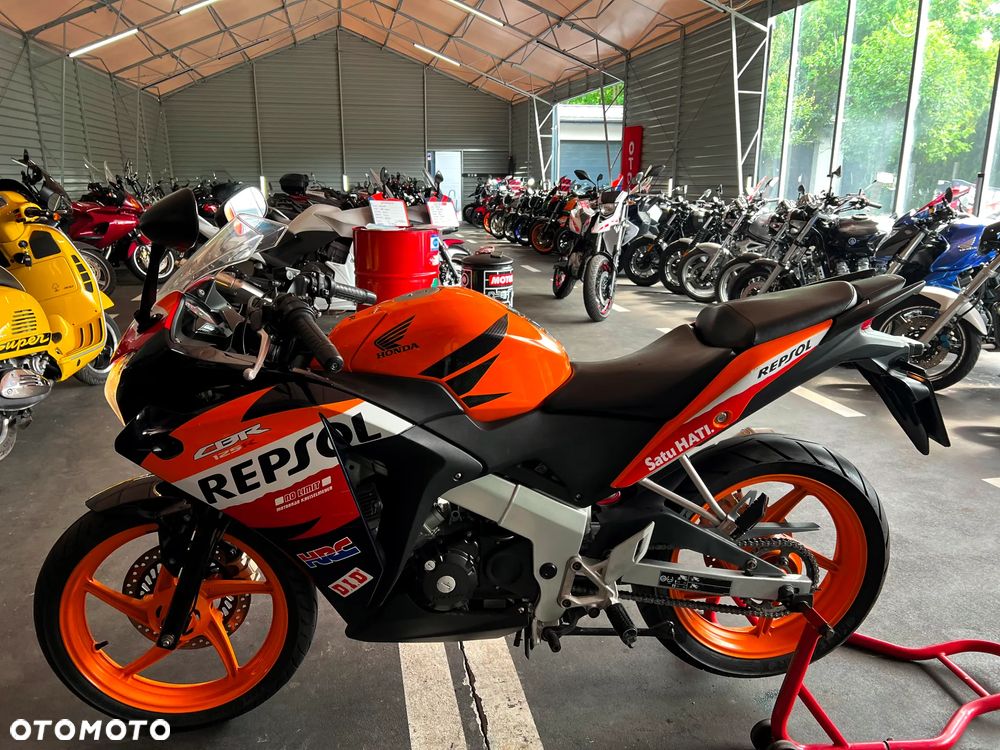 Honda CBR - 12
