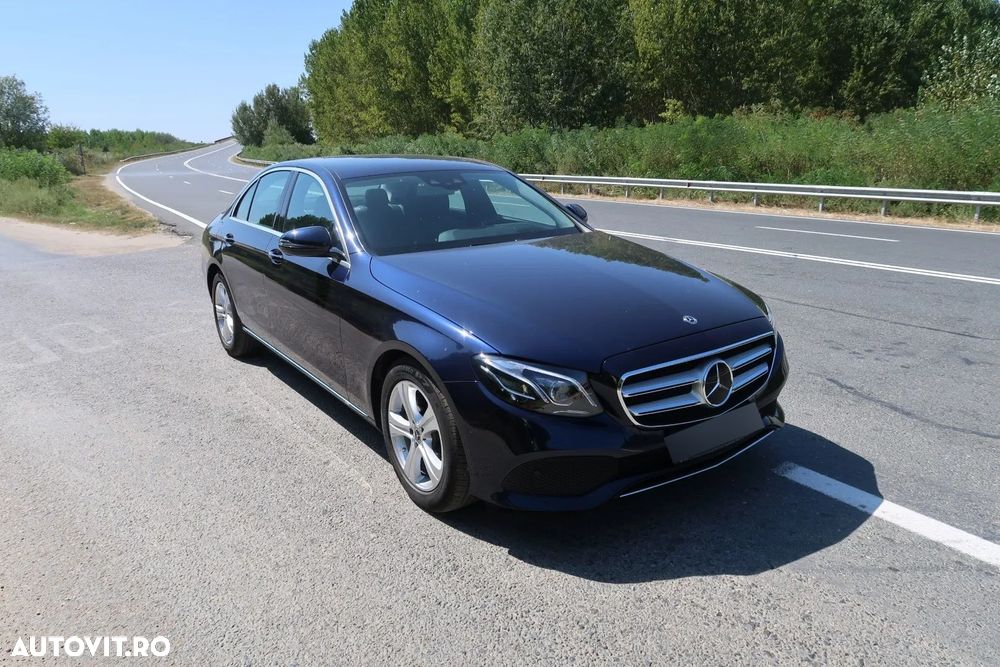 Mercedes-Benz E 250 9G-TRONIC Avantgarde - 1