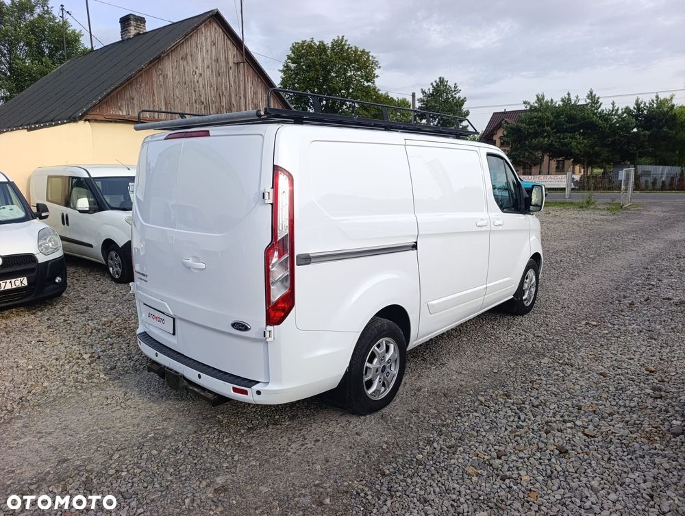 Ford Custom - 4