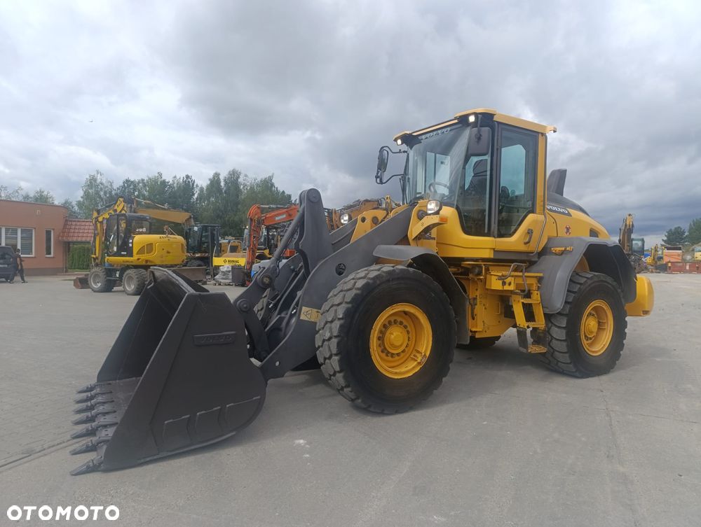 Volvo L90H - 4
