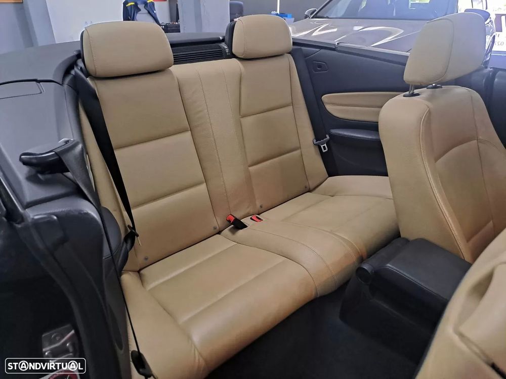 BMW 118 i Cabrio Auto - 21