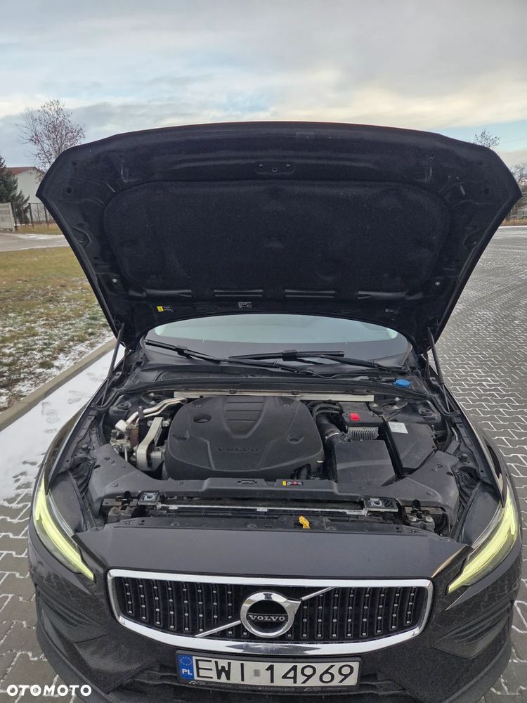 Volvo V60 Cross Country - 9