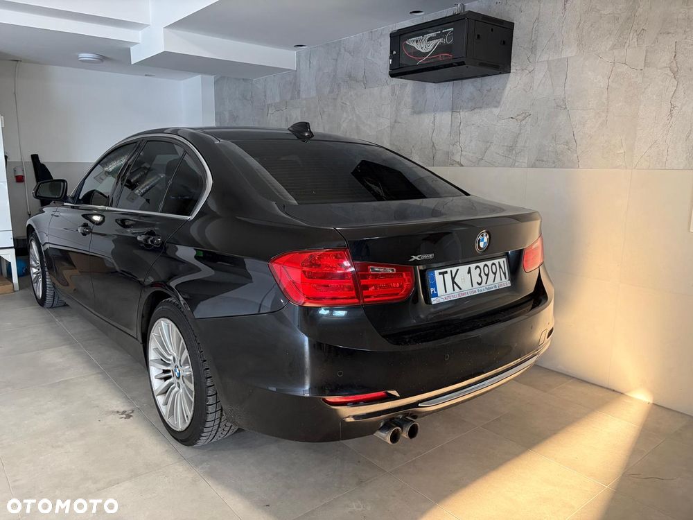 BMW Seria 3 328i Luxury Line - 8