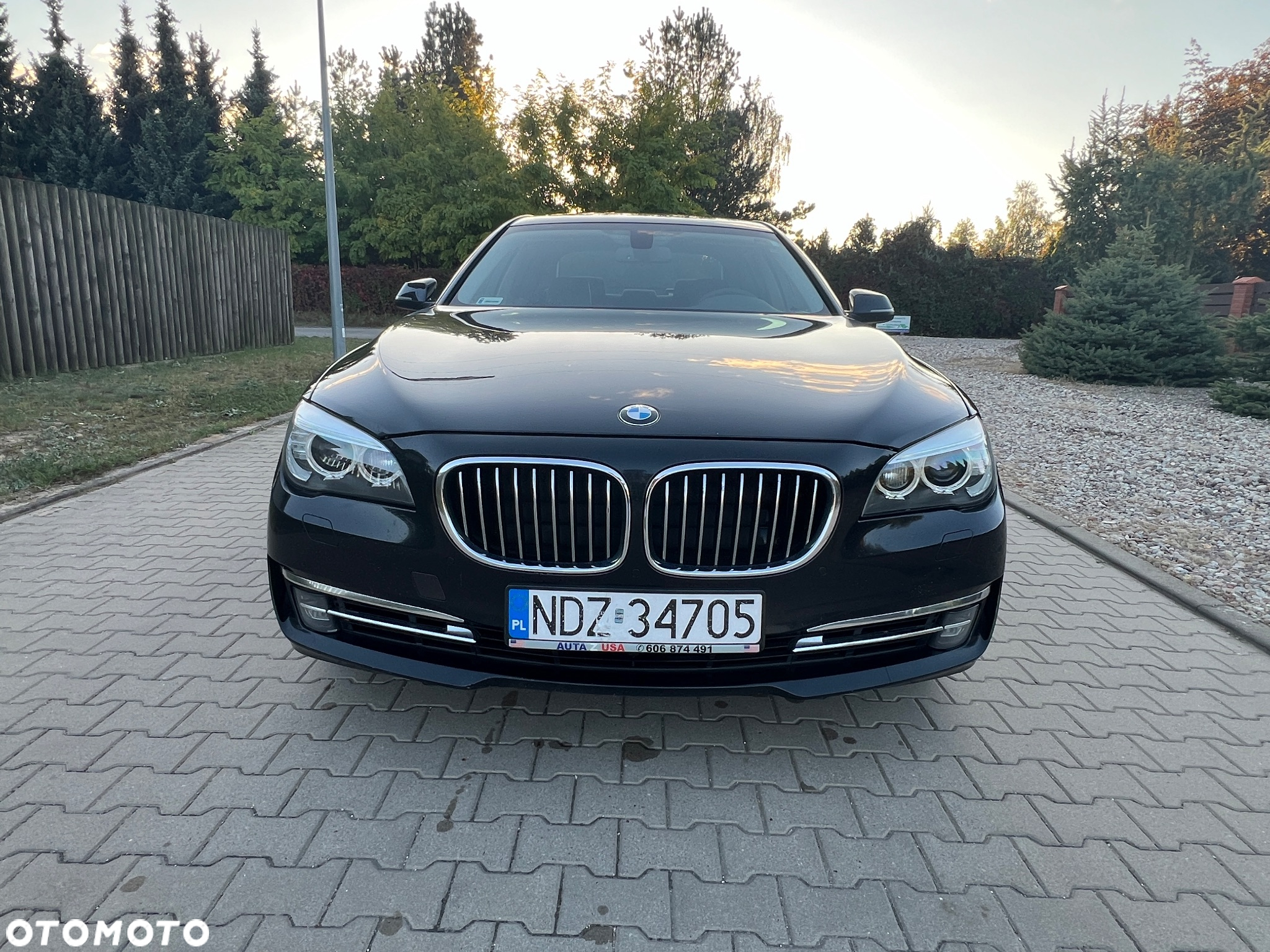 BMW Seria 7 740Li - 8
