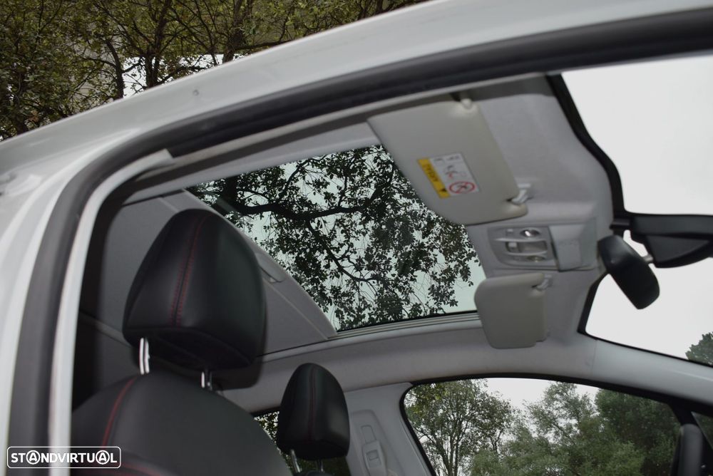 Peugeot 208 1.2 PureTech GT Line - 6