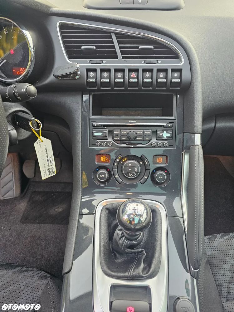 Peugeot 3008 155 THP Allure - 23