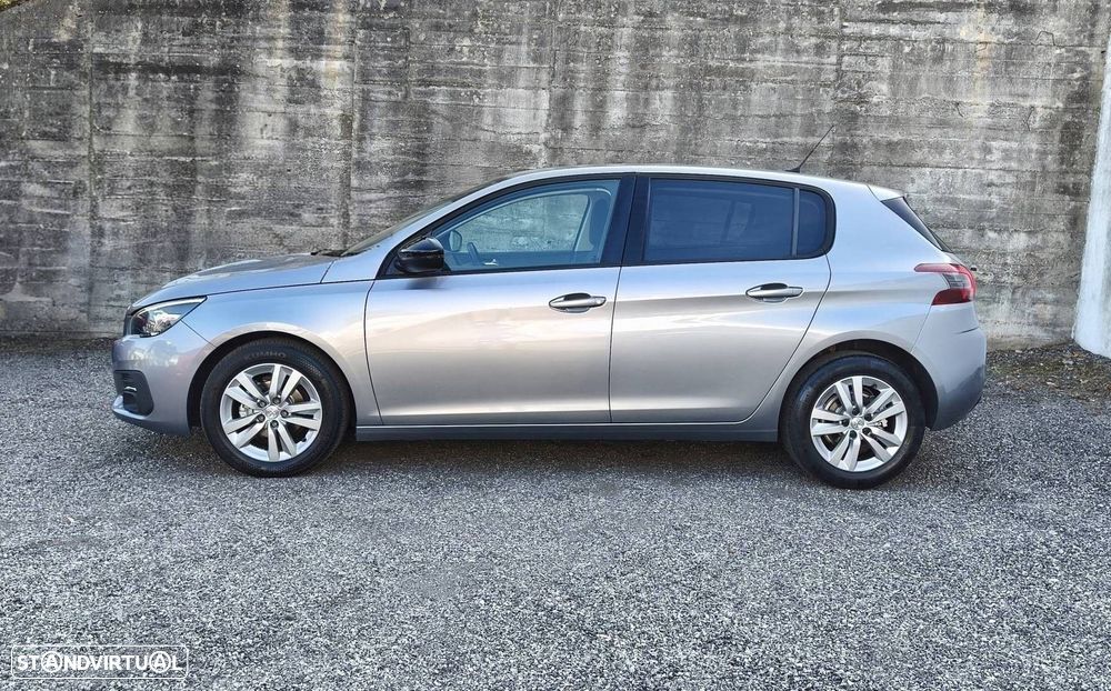 Peugeot 308 2017 photo 2