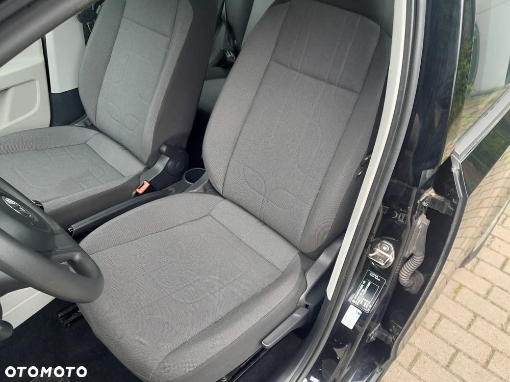 Volkswagen up! 1.0 take - 11