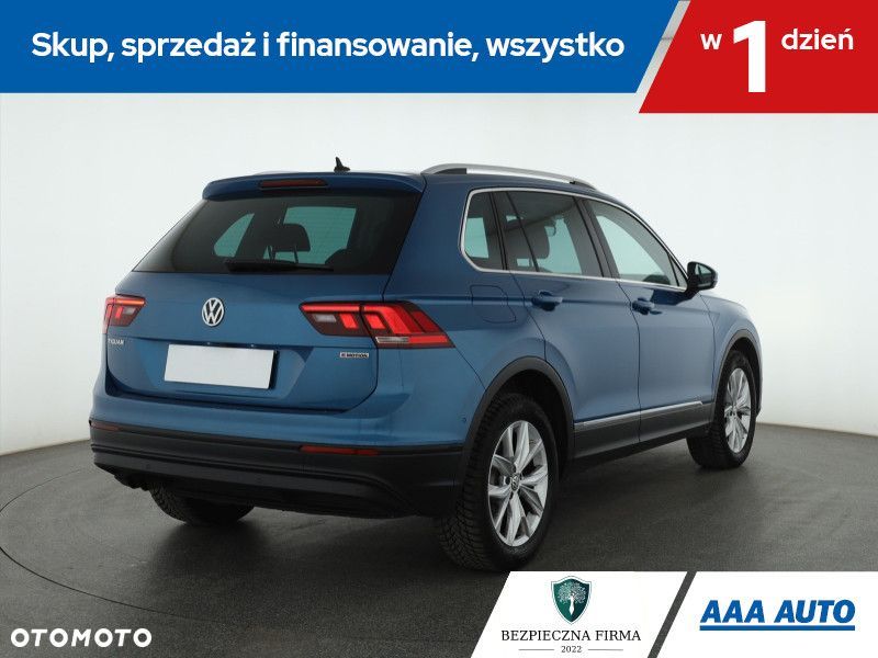 Volkswagen Tiguan - 7