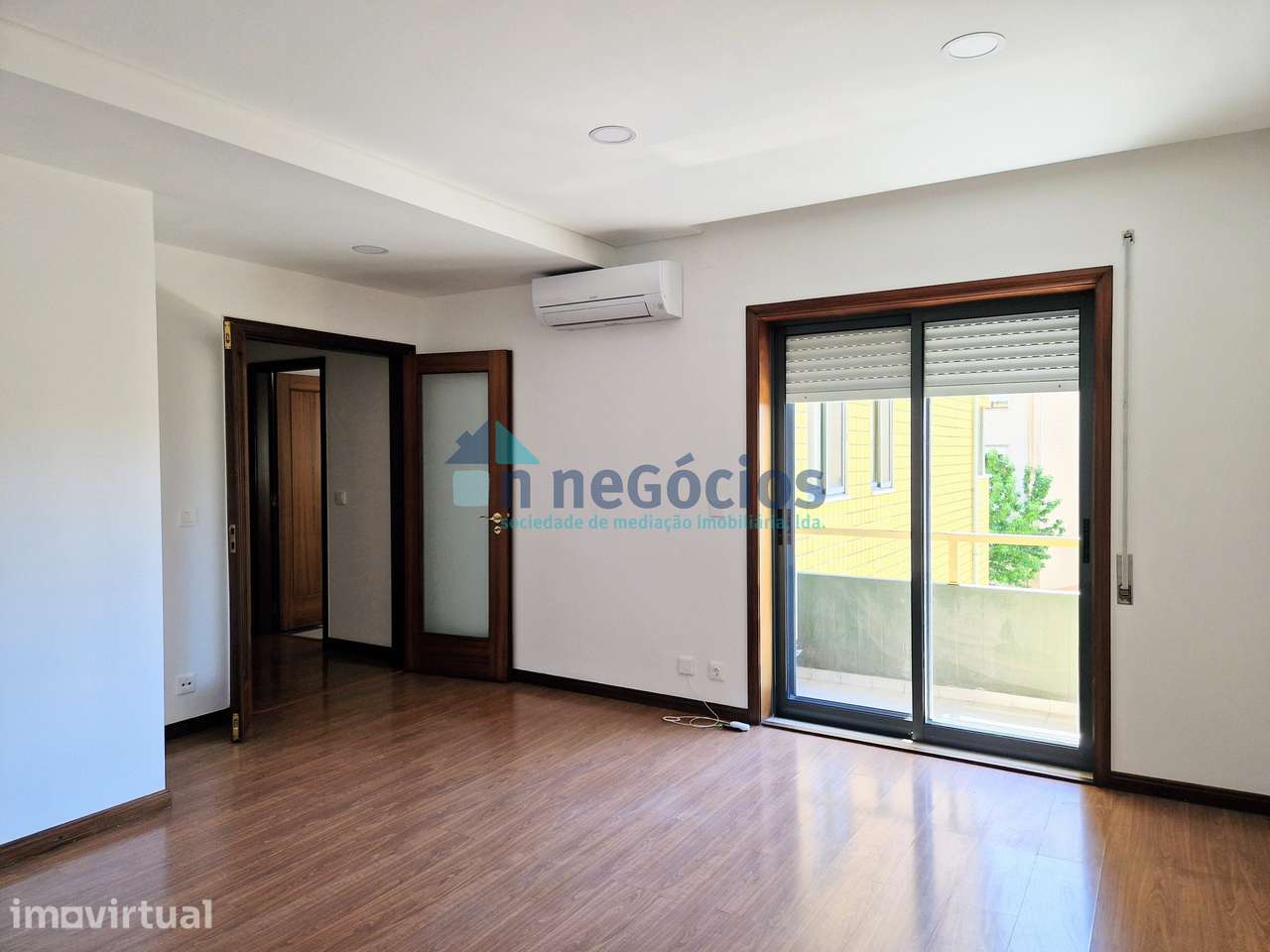 Apartamento T2 em excelente estado! Garagem fechada - Grande imagem: 4/14