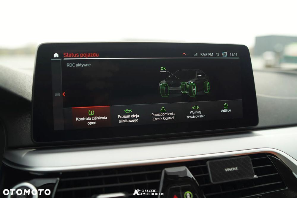 BMW Seria 5 520d - 25