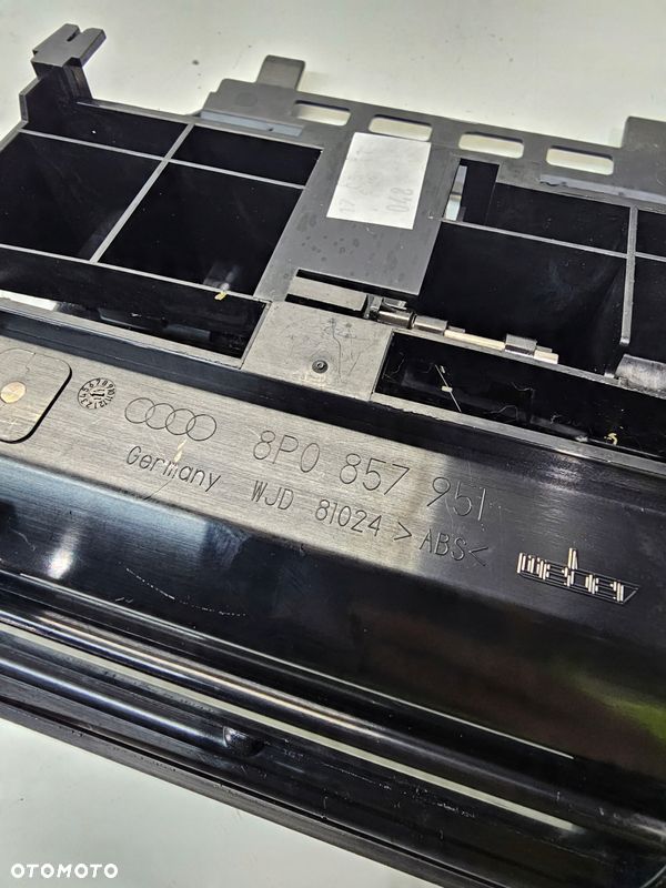 POPIELNICZKA PRZÓD AUDI A3 8P LIFT 8P0857951 - 7