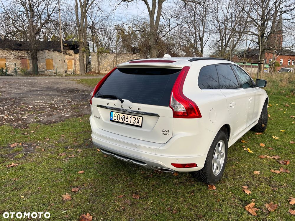 Volvo XC 60 D4 AWD Momentum - 16