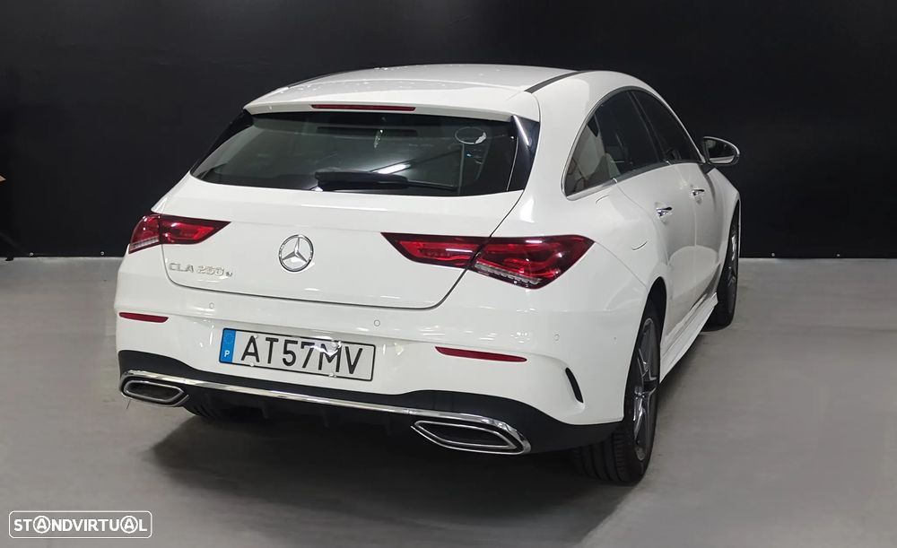 Mercedes-Benz CLA 250 e Shooting Brake AMG Line - 3