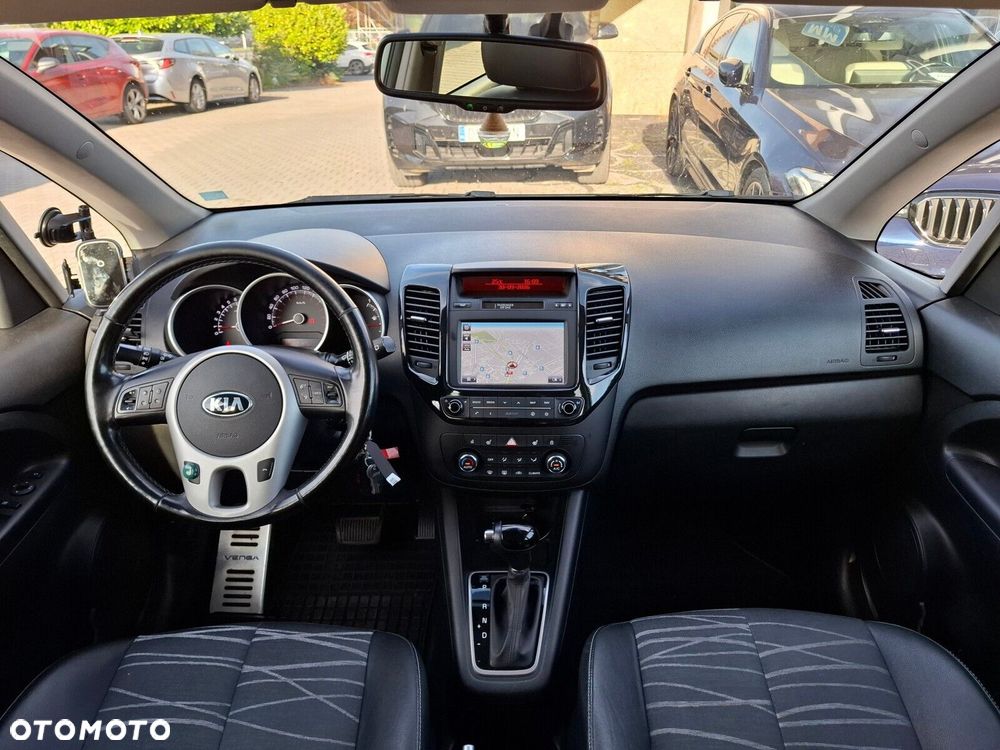 Kia Venga - 5