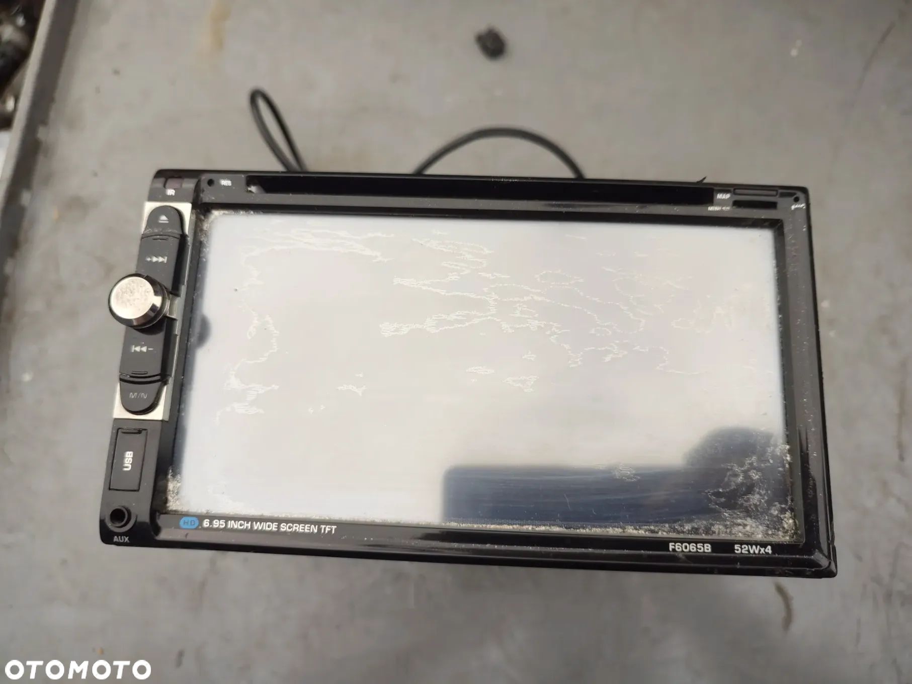 RADIO ODTWARZACZ DVD CAR AUDIO F6065B 52WX4 - 1