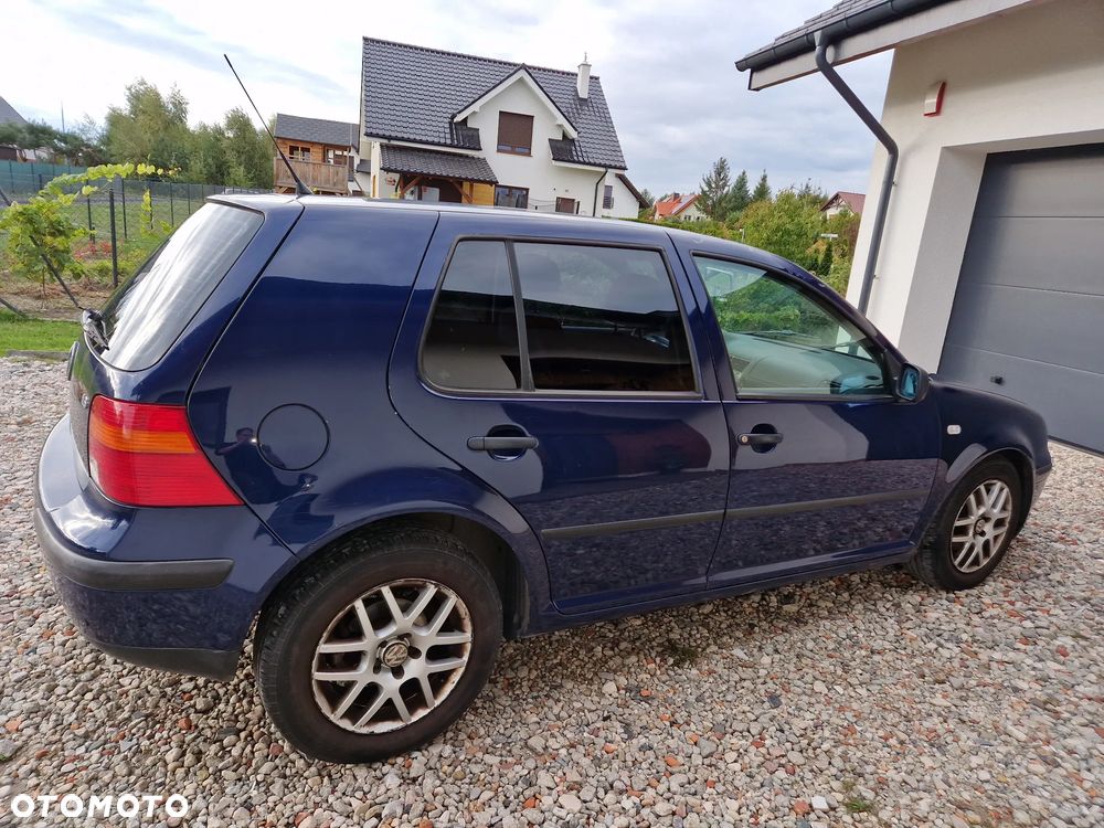 Volkswagen Golf 1.6 - 3