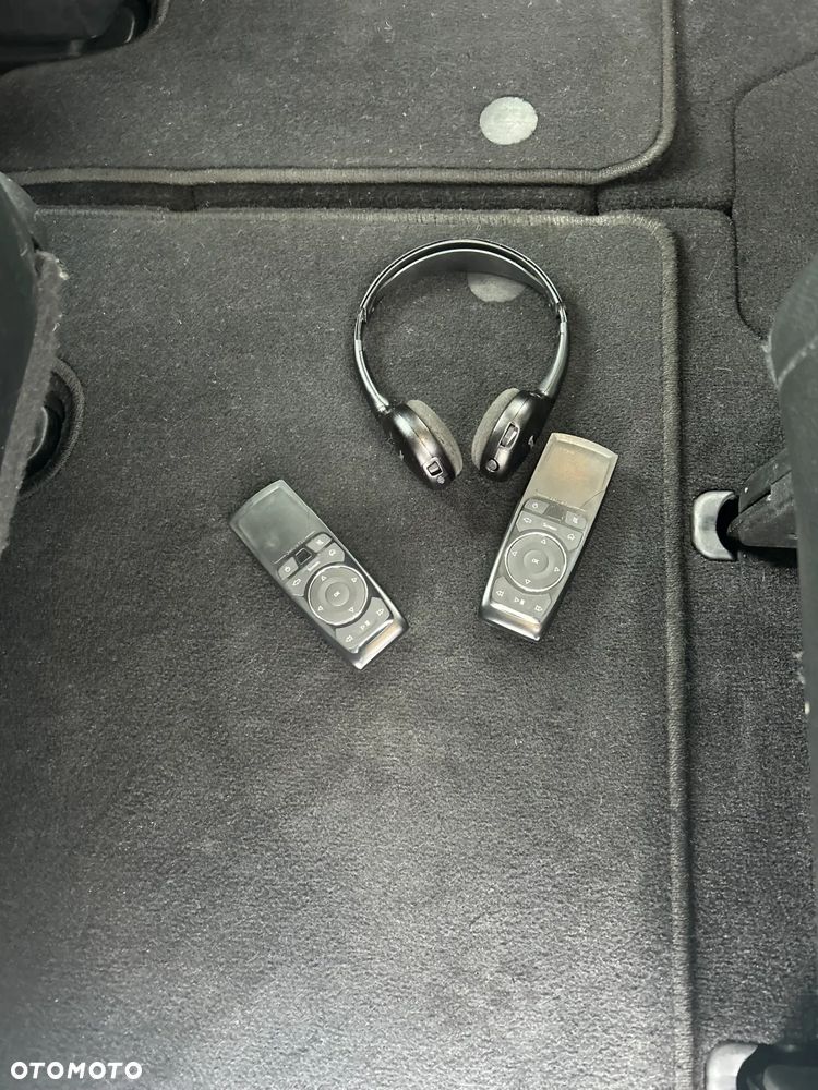 Chrysler Pacifica - 28