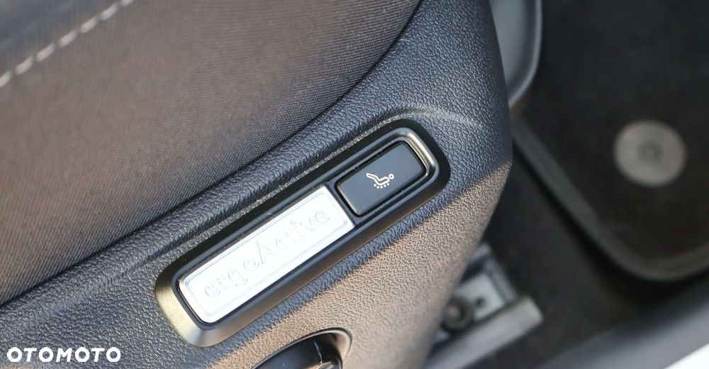 Volkswagen Tiguan - 38
