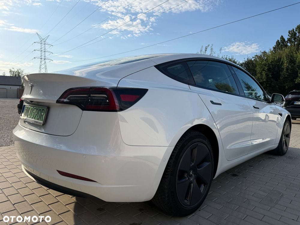 Tesla Model 3 - 9