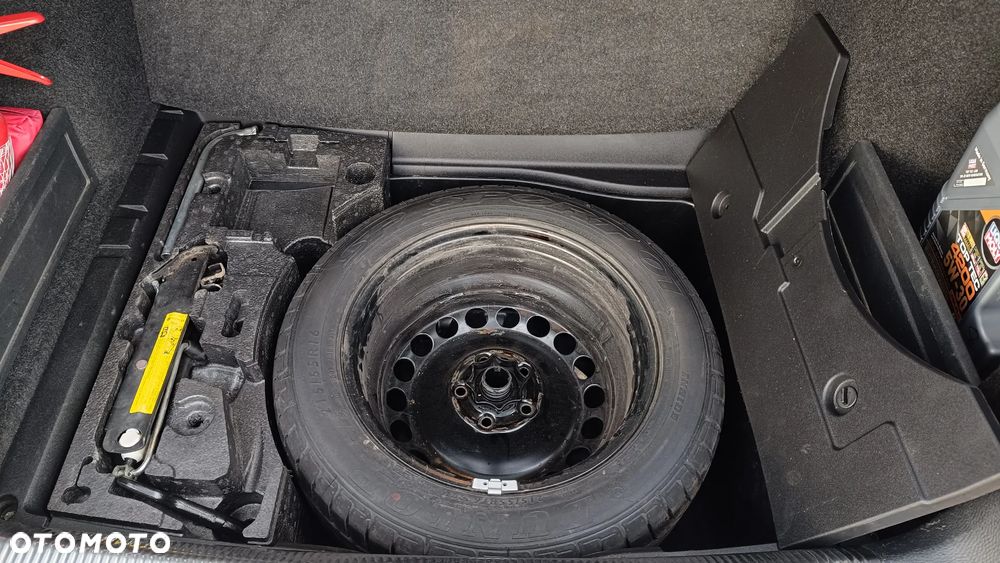 Volkswagen Passat 2.0 TDI Highline - 31