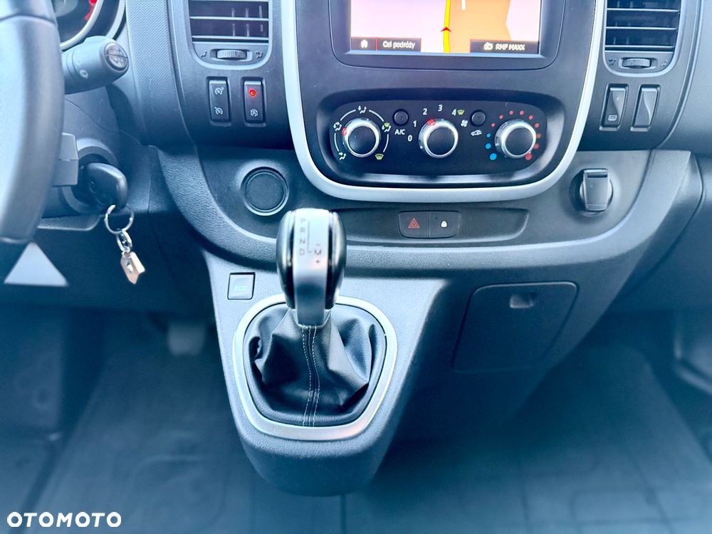 Renault Trafic 2.0 dCi EDC - 22