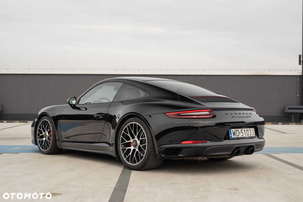 Porsche 911 Carrera GTS PDK - 6